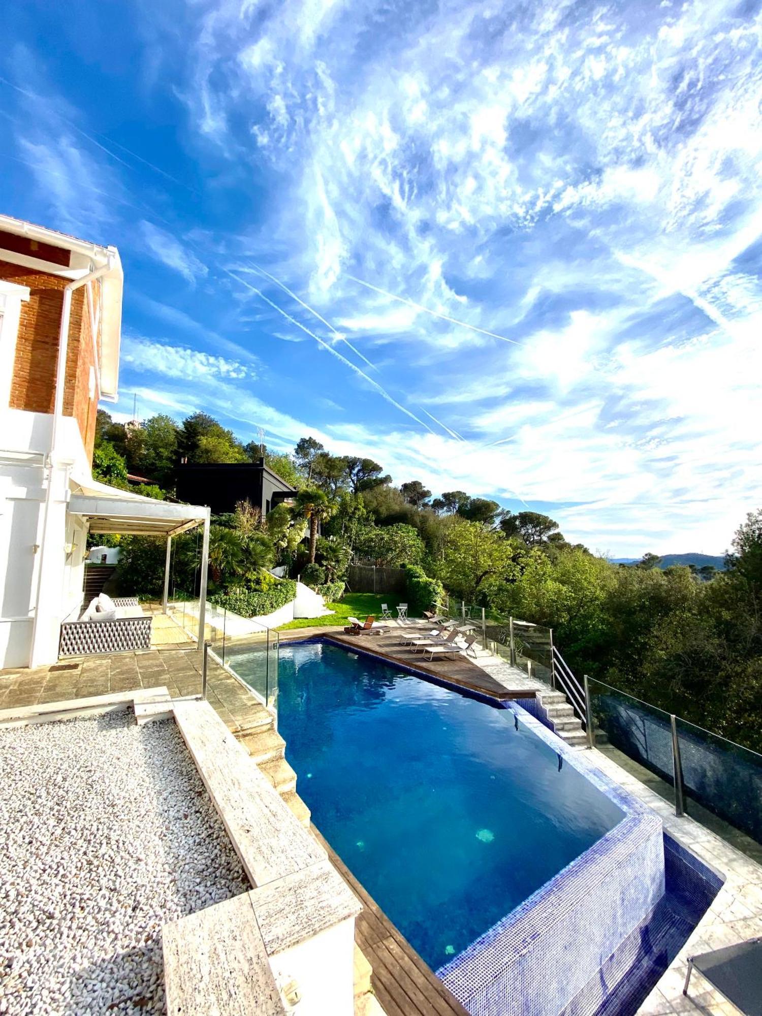 Отель Aya House La Floresta Pearson Экстерьер фото