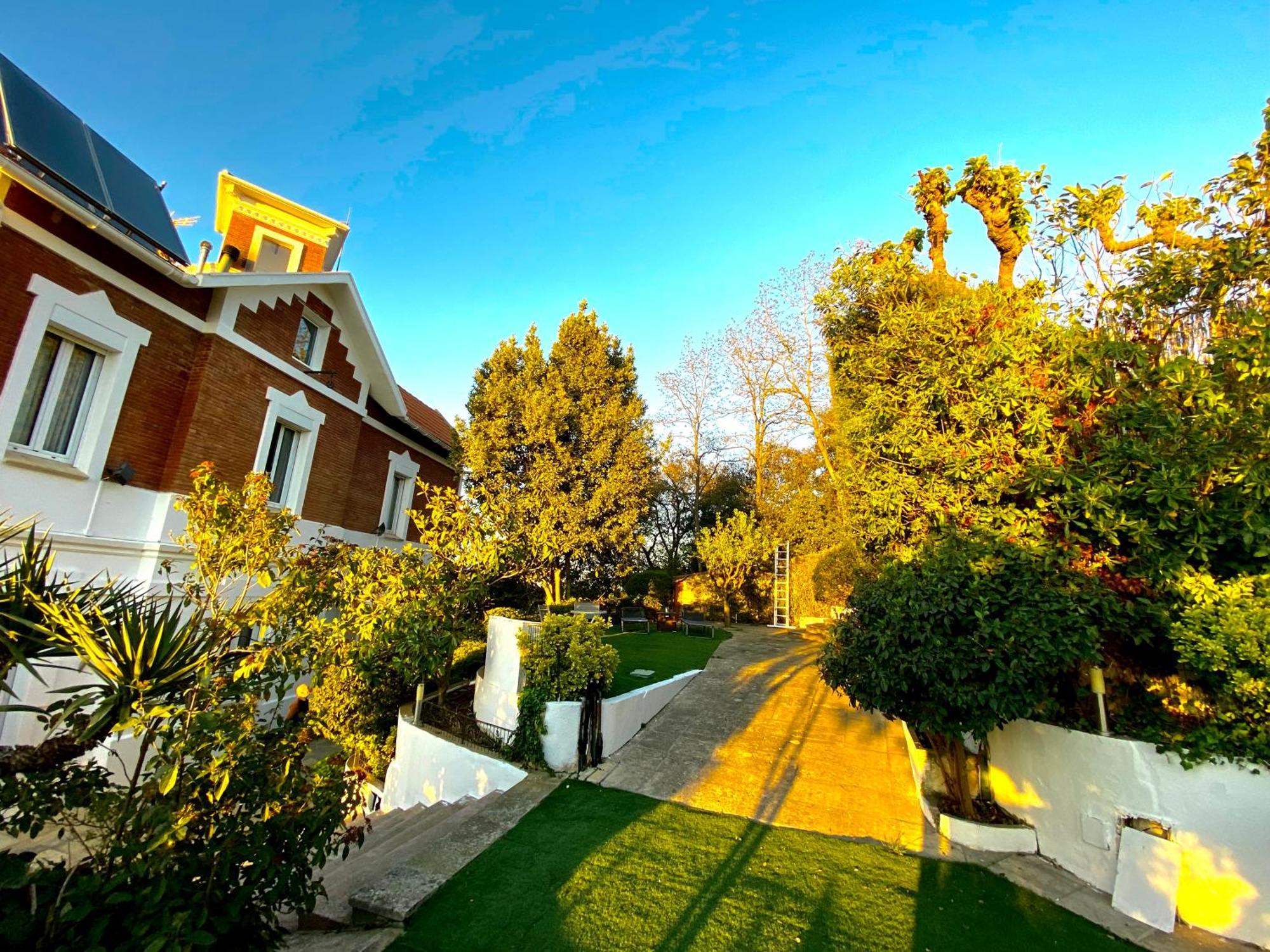 Отель Aya House La Floresta Pearson Экстерьер фото