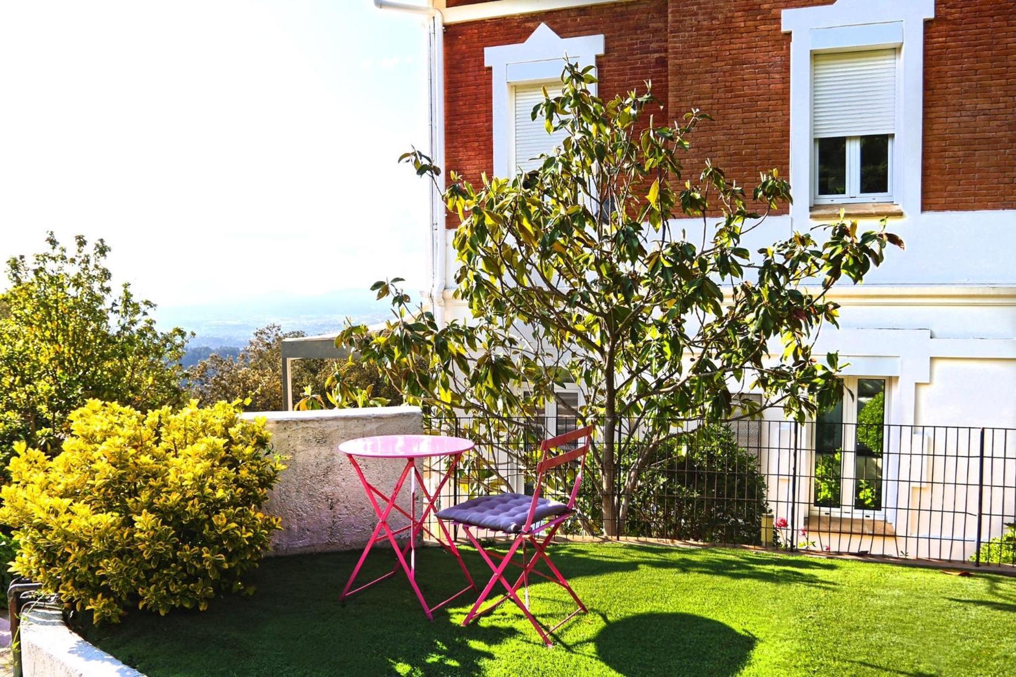 Отель Aya House La Floresta Pearson Экстерьер фото