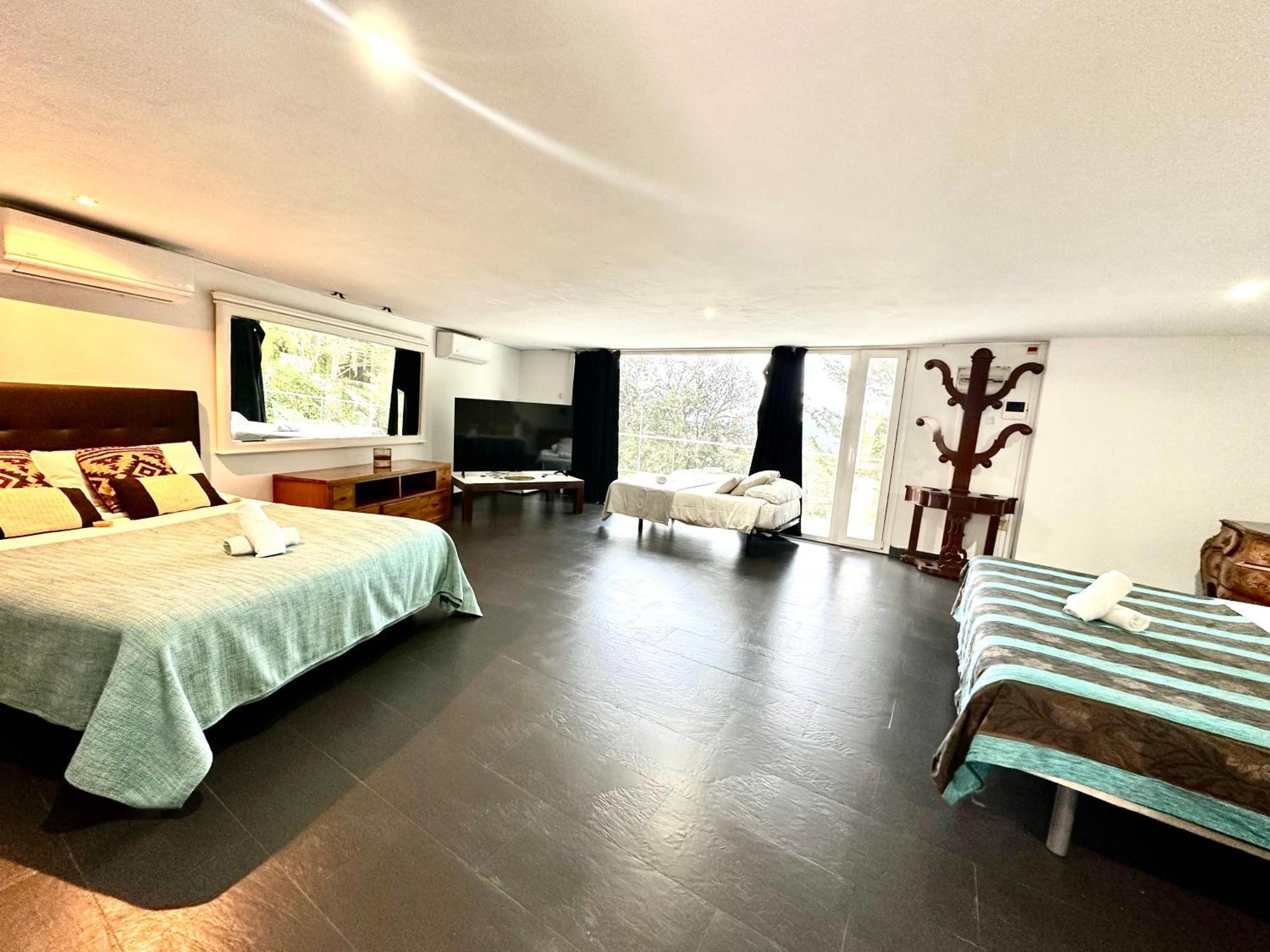 Отель Aya House La Floresta Pearson Экстерьер фото