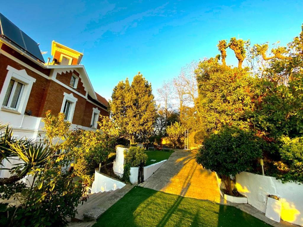 Отель Aya House La Floresta Pearson Экстерьер фото